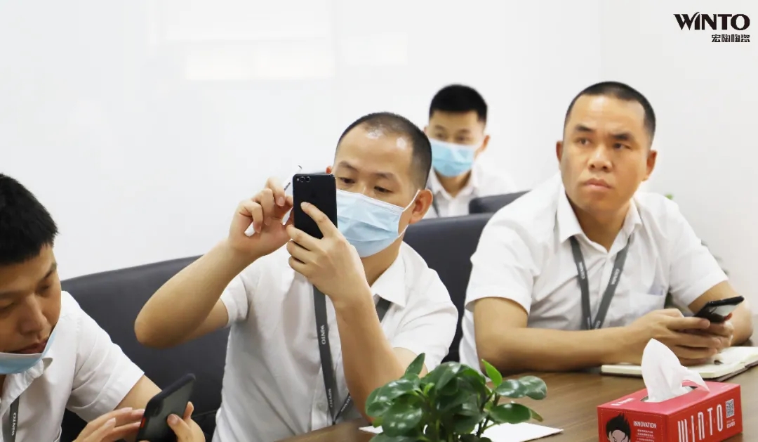 尊龙凯时官网版登录讲师团队现场倾囊授课