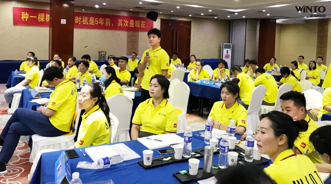 尊龙凯时官网版登录地砖经销商现场提问