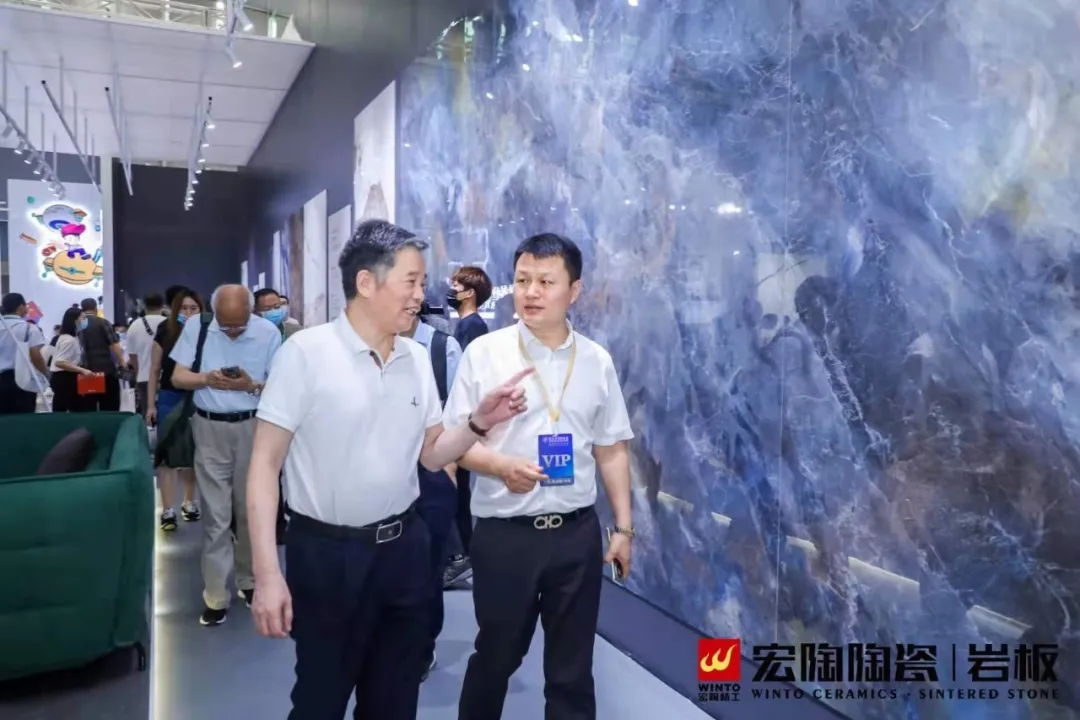 尊龙凯时官网版登录地砖厂家向导们纷纷加入